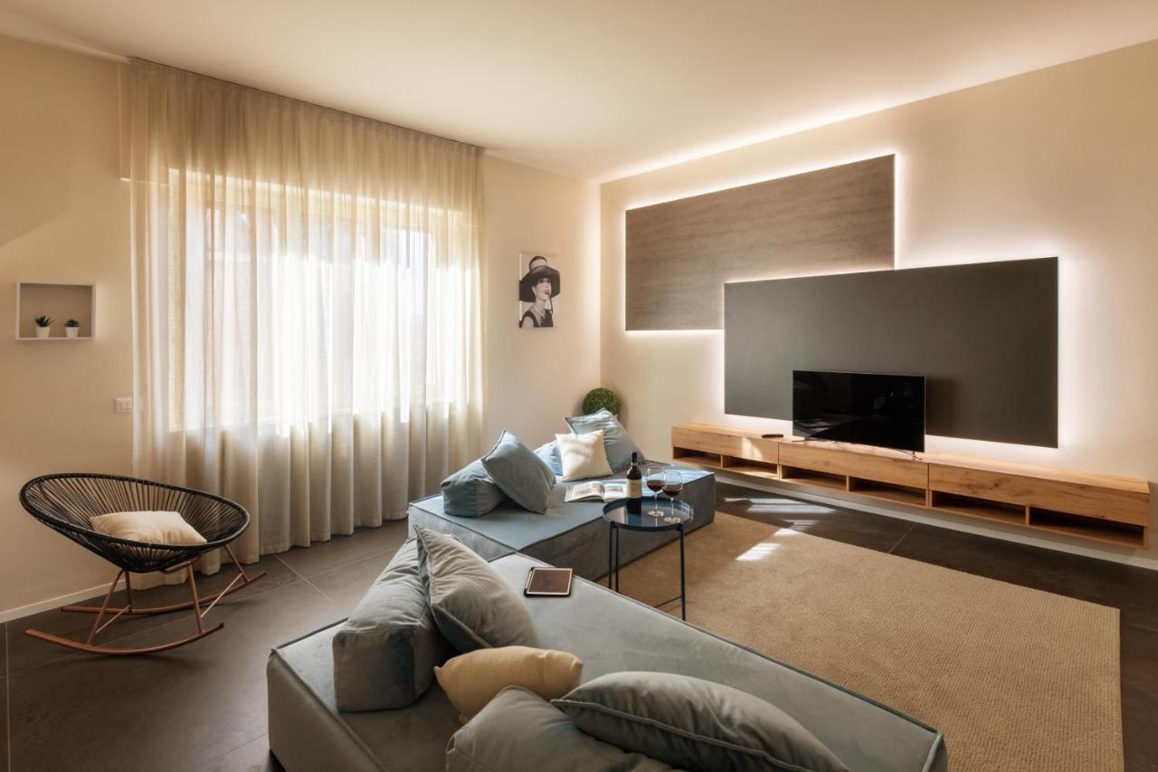 100Towers Deluxe Apartment Алба Екстериор снимка
